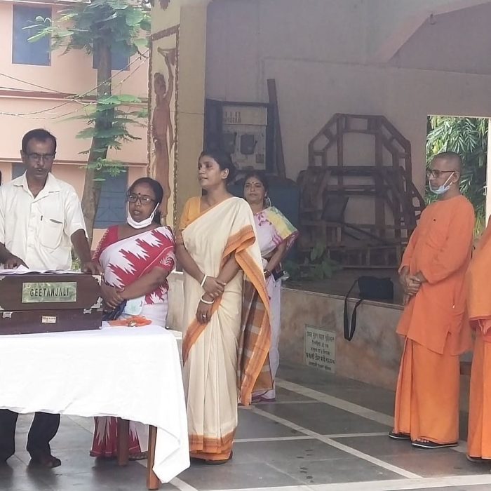 Brikhoropon Utsav at Sri Ramakrishna Sishu Vidyapith - Ramakrishna Math, Bolpur (3)